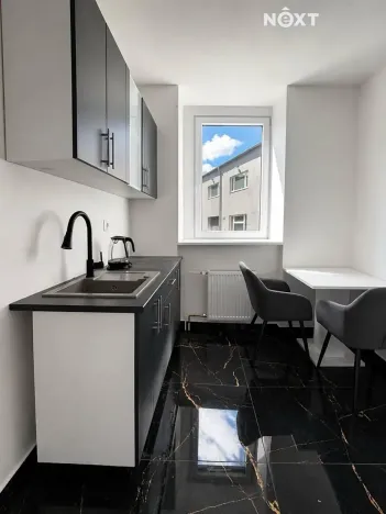 Pronájem komerční nemovitosti, Ostrava, 28. října, 83 m2