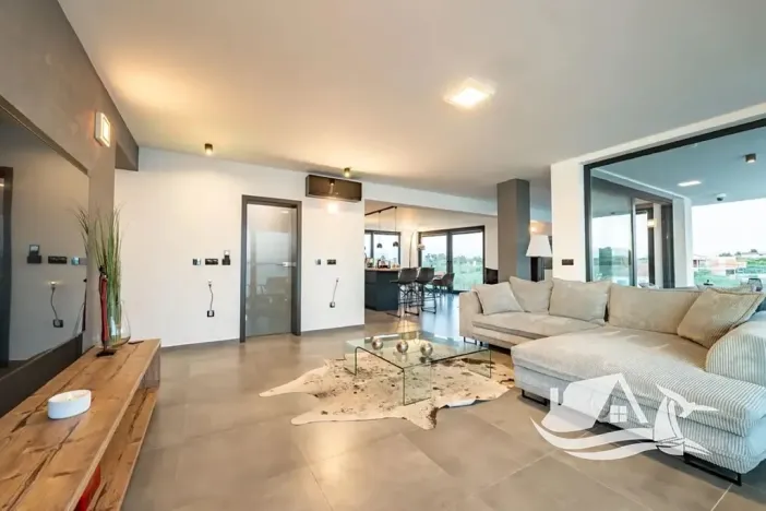 Prodej bytu 4+kk, Privlaka, Chorvatsko, 186 m2