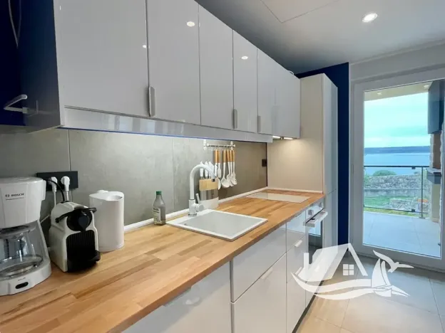 Prodej bytu 4+kk, Jasenice, Chorvatsko, 100 m2