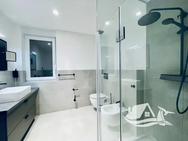Prodej bytu 4+kk, Jasenice, Chorvatsko, 100 m2