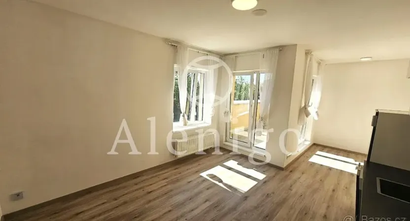 Prodej bytu 1+kk, Tuchoměřice, V Kněžívce, 36 m2