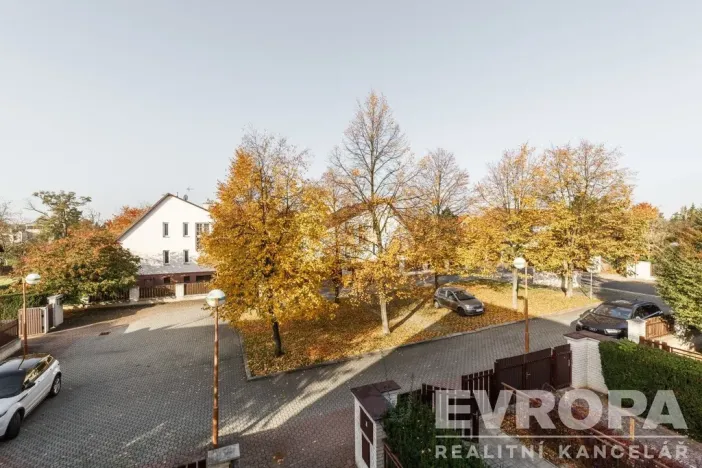 Pronájem vily, Průhonice, Sadová, 350 m2