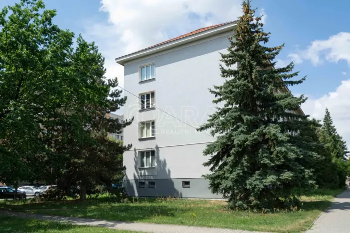 Pronájem bytu 1+1, Neratovice, Dr. E. Beneše, 39 m2