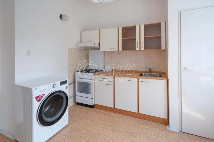 Pronájem bytu 1+1, Neratovice, Dr. E. Beneše, 39 m2