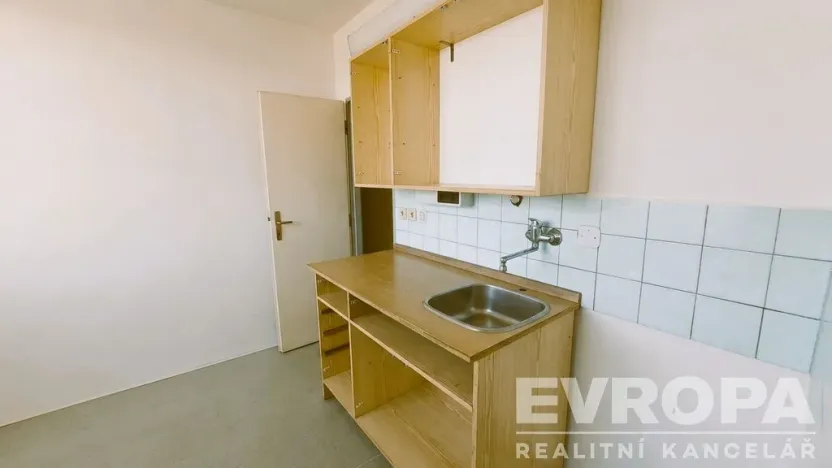 Pronájem bytu 3+1, Praha - Strašnice, Křenická, 65 m2