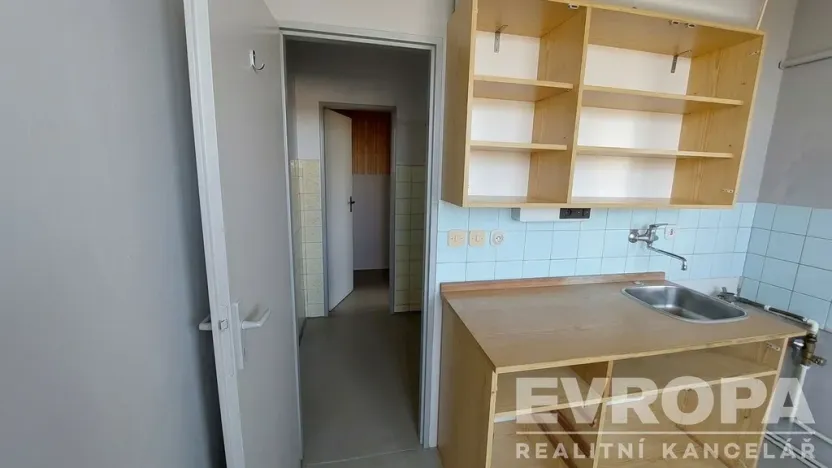 Pronájem bytu 3+1, Praha - Strašnice, Křenická, 65 m2