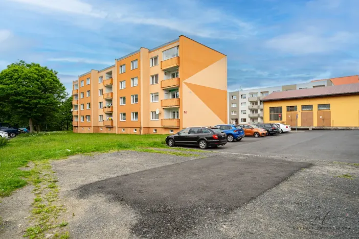 Prodej bytu 3+1, Toužim, Na Zámecké, 67 m2