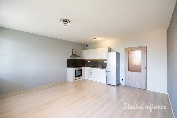 Prodej bytu 1+kk, Praha - Kyje, Sicherova, 33 m2