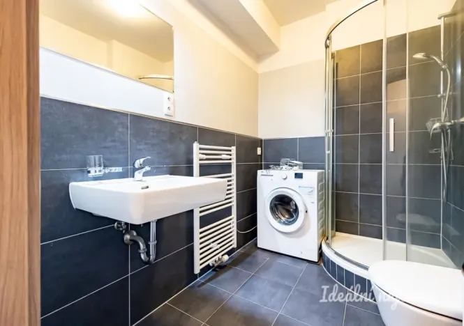 Prodej bytu 1+kk, Praha - Kyje, Sicherova, 33 m2