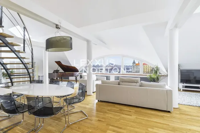 Pronájem atypického bytu, Praha - Nové Město, Dřevná, 250 m2