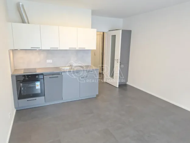 Prodej bytu 1+kk, Praha - Vysočany, Poděbradská, 32 m2