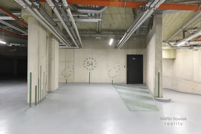 Prodej garážového stání, Praha - Hlubočepy, Dostalové, 25 m2