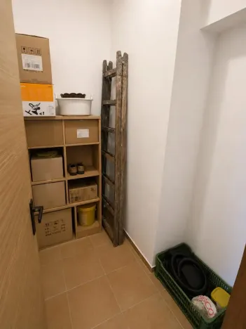 Pronájem bytu 1+kk, Děčín - Děčín VII-Chrochvice, Jiskrova, 22 m2