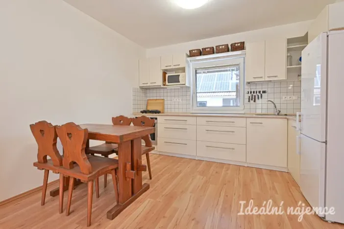 Pronájem bytu 2+kk, Krokočín, 60 m2