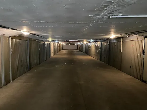 Pronájem garáže, Zlín, U Trojáku, 16 m2