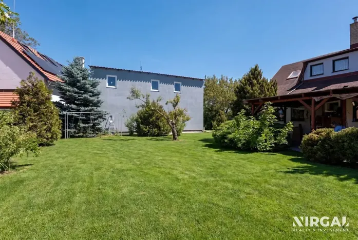 Prodej rodinného domu, Zlonín, Hlavní, 247 m2