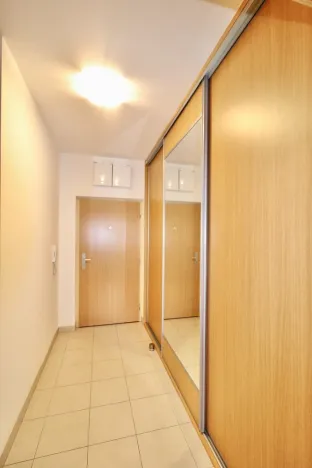Pronájem bytu 2+kk, Praha - Nusle, Kloboučnická, 50 m2