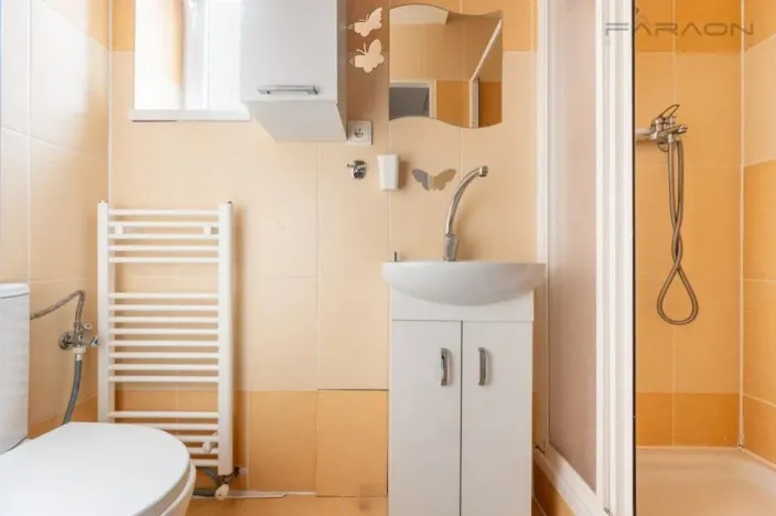 Prodej bytu 2+kk, Praha - Libeň, Zenklova, 30 m2