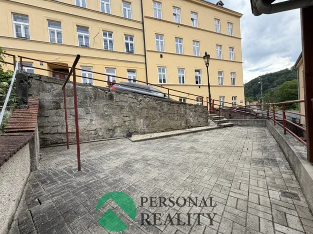 Pronájem bytu 2+kk, Karlovy Vary, Libušina, 66 m2