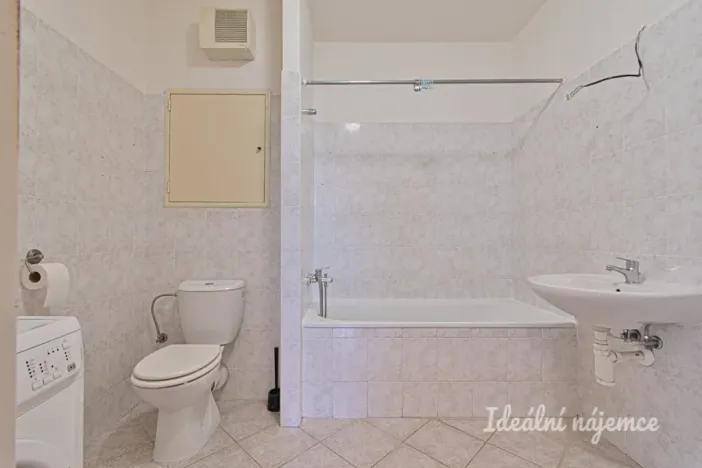 Pronájem bytu 2+kk, Brno, Bělohorská, 64 m2