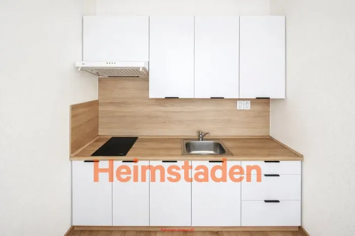 Pronájem bytu 1+kk, Ostrava - Poruba, náměstí Václava Vacka, 28 m2