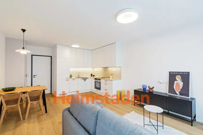 Pronájem bytu 2+kk, Praha - Holešovice, Vrbenského, 56 m2