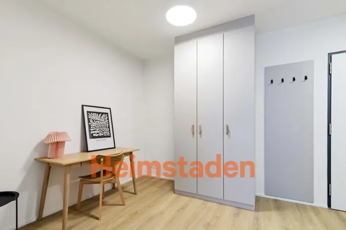 Pronájem bytu 2+kk, Praha - Holešovice, Vrbenského, 56 m2
