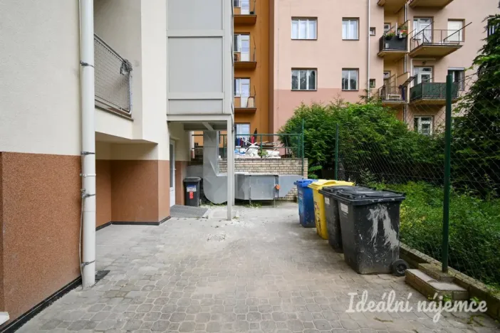 Pronájem bytu 1+1, Brno, Mášova, 38 m2