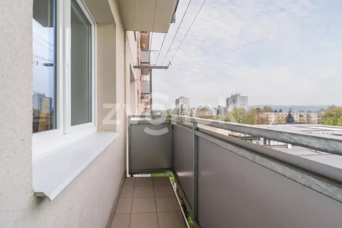 Pronájem bytu 2+1, Zlín - Malenovice, třída Svobody, 51 m2