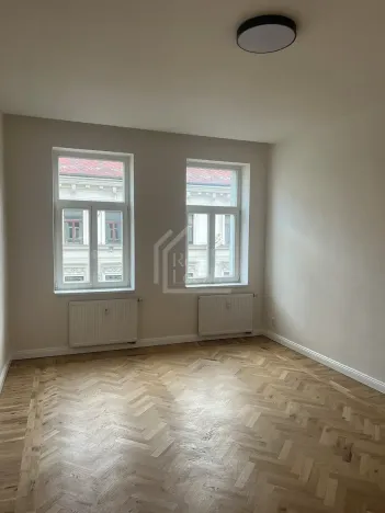 Pronájem bytu 1+1, Praha - Smíchov, Plzeňská, 46 m2