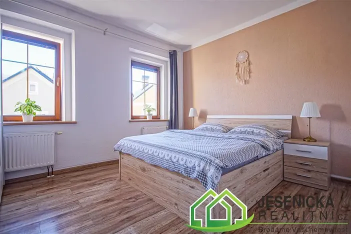 Pronájem bytu 2+kk, Žulová, Josefské náměstí, 71 m2