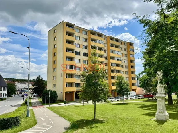Prodej bytu 2+1, Hustopeče, Masarykovo nám., 56 m2