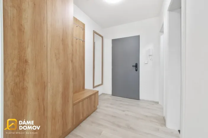 Pronájem bytu 2+kk, Zlín, Štefánikova, 63 m2
