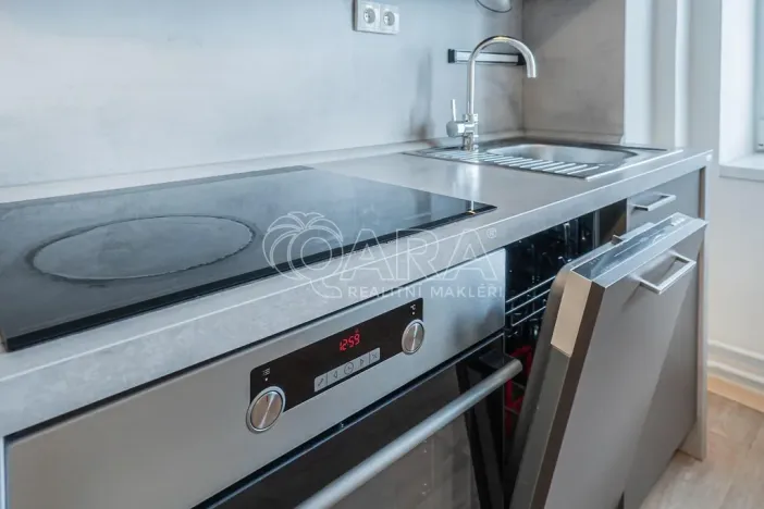 Pronájem bytu 1+1, Praha - Vršovice, Karpatská, 38 m2