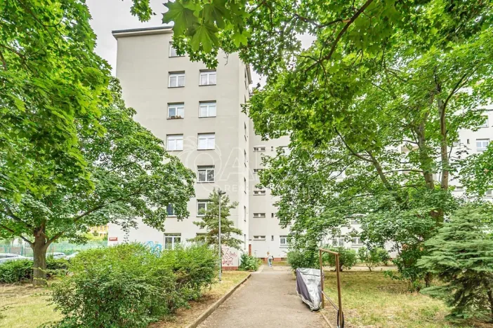 Pronájem bytu 1+1, Praha - Vršovice, Karpatská, 38 m2