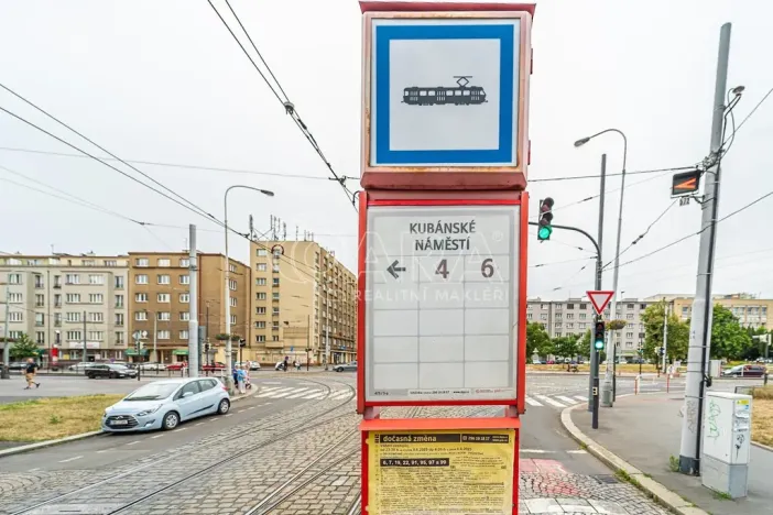 Pronájem bytu 1+1, Praha - Vršovice, Karpatská, 38 m2