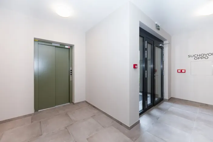 Pronájem bytu 2+kk, Praha - Černý Most, Arnošta Valenty, 49 m2