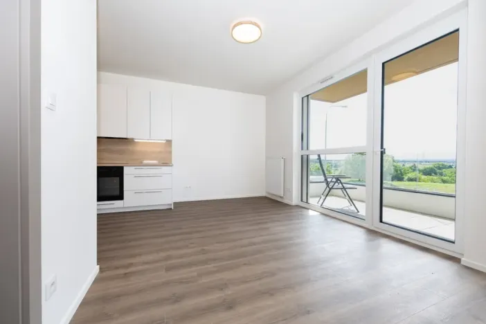 Pronájem bytu 2+kk, Praha - Černý Most, Arnošta Valenty, 43 m2