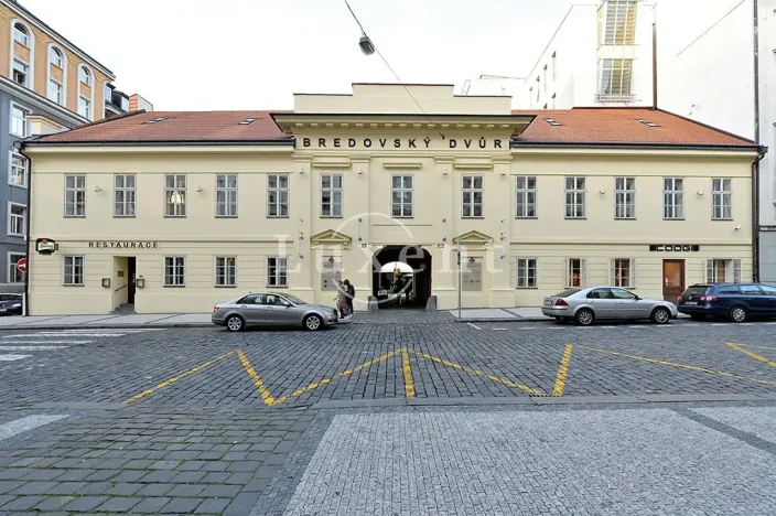 Pronájem kanceláře, Praha - Nové Město, Olivova, 300 m2