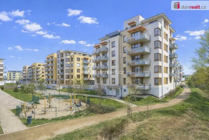 Pronájem bytu 1+kk, Praha - Čakovice, Bermanova, 42 m2