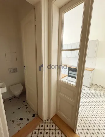 Pronájem bytu 2+1, Praha, Roháčova, 58 m2