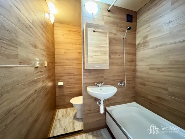 Pronájem bytu 1+kk, Sokolov, Jiřího z Poděbrad, 25 m2
