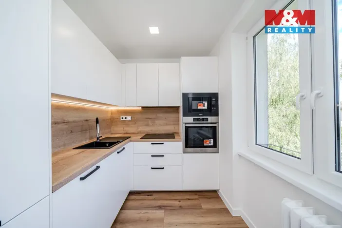 Prodej bytu 3+kk, Ostrava - Poruba, Charkovská, 58 m2