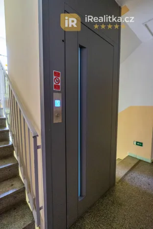 Prodej bytu 4+1, Mariánské Lázně - Úšovice, Hroznatova, 81 m2