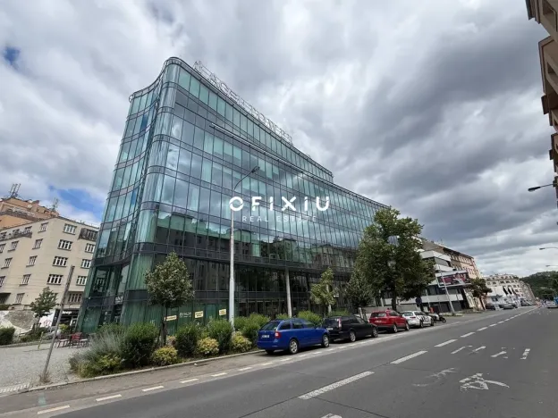 Pronájem kanceláře, Praha - Košíře, Vrchlického, 300 m2