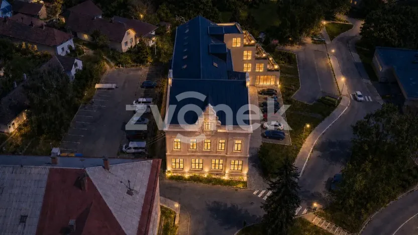 Prodej bytu 4+kk, Vsetín, Horní náměstí, 118 m2