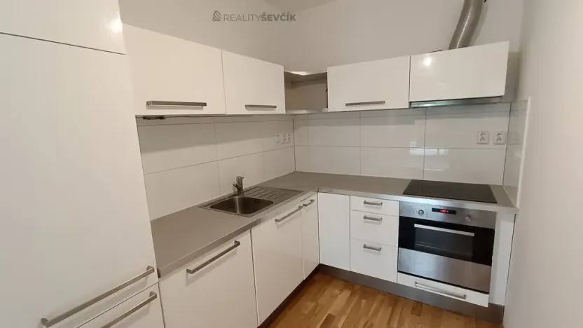 Prodej bytu 2+kk, Praha - Libuš, Božejovická, 57 m2