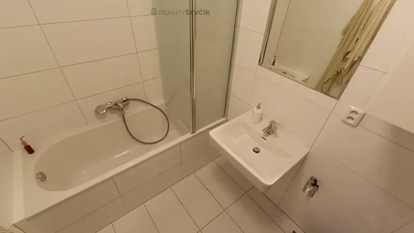 Prodej bytu 2+kk, Praha - Libuš, Božejovická, 57 m2