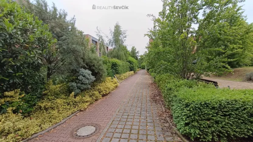 Prodej bytu 2+kk, Praha - Libuš, Božejovická, 57 m2