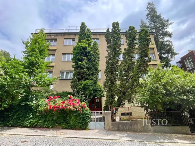 Prodej bytu 1+1, Praha - Smíchov, K vodojemu, 50 m2